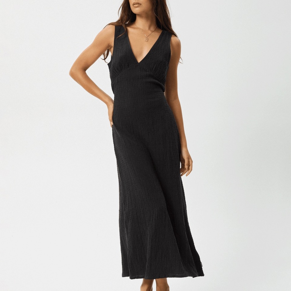 Elegant Black Maxi Dress